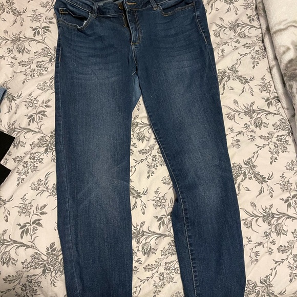 Buy 2 get 1- Garage jeans - Picture 2 of 3